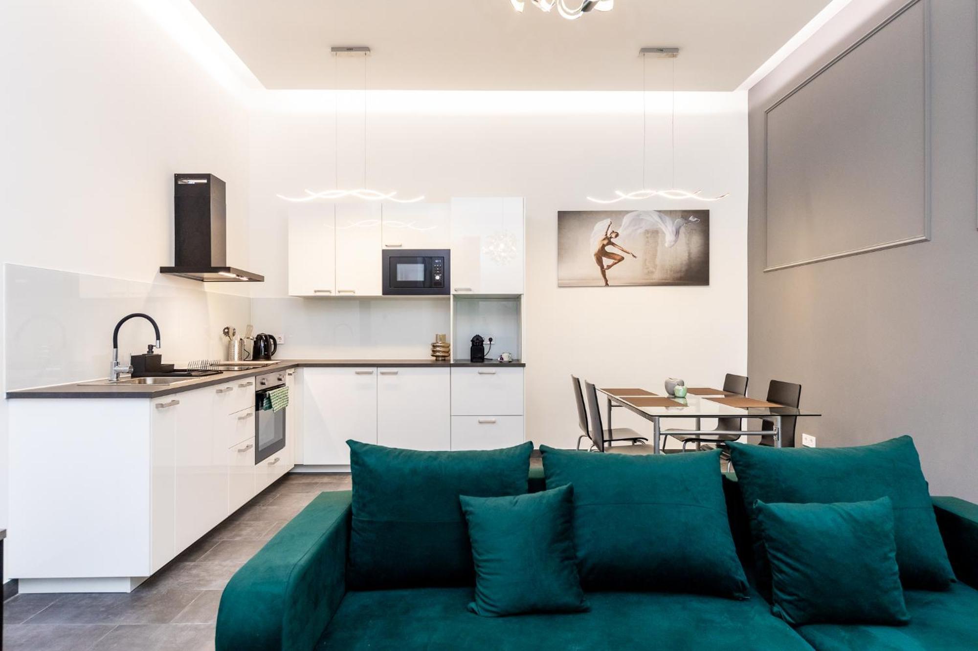 Lux Downtown Apartamento Budapeste Exterior foto
